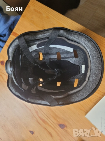 Продавам детска ски/сноуборд каска, снимка 2 - Зимни спортове - 52118912