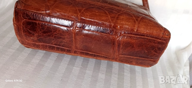 Винтидж чанта на марката Joop от естествена крокодилска кожа., снимка 3 - Чанти - 51849097