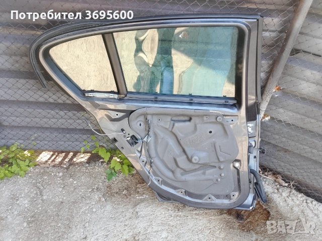 BMW e87 БМВ е87 сиви врати предна задна лява шофьорска врата шофьорско ляво стъкло, снимка 3 - Части - 54361650