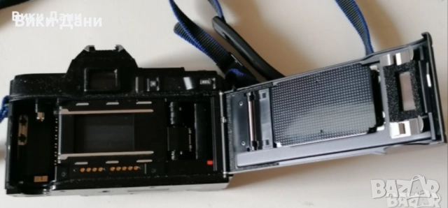 тяло фотоапарати Canon EOS 500N и Minolta 7000, снимка 7 - Фотоапарати - 36918017