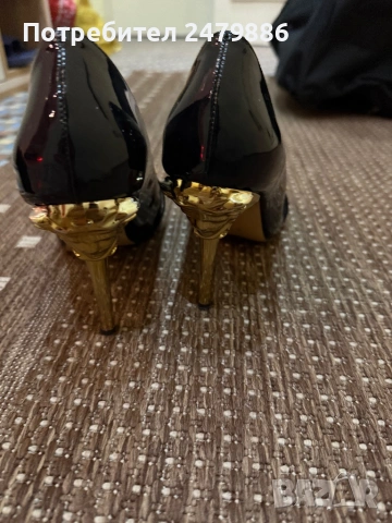 черни кожени обувки на ток Versace , снимка 3 - Дамски обувки на ток - 54011562