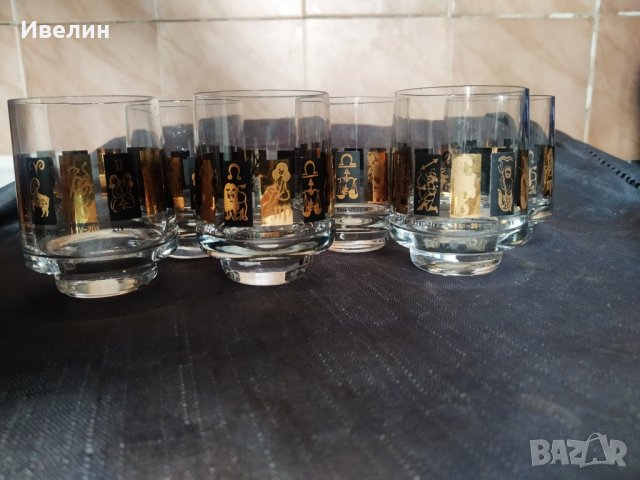 шест стъклени чаши-комплект