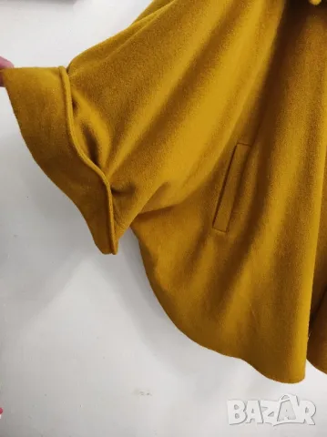 Емблематично палто от холандския дизайнер Edgar Vos. , снимка 2 - Палта, манта - 49460504