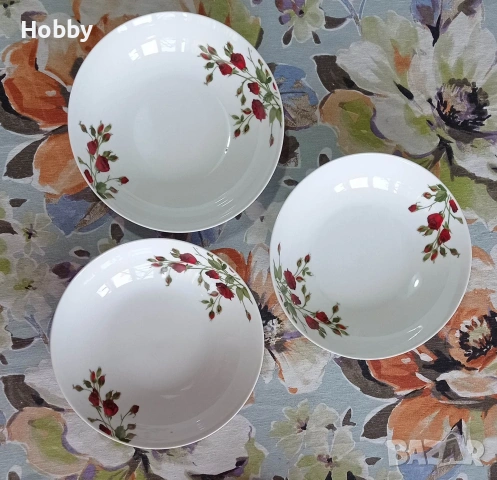 Порцеланови чинии, снимка 3 - Чинии - 54018159