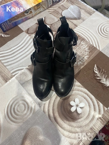 Дамски боти