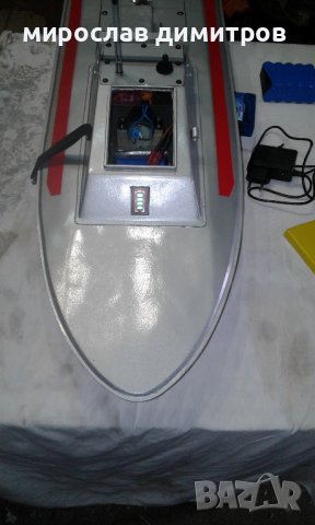 Лодка за захранка, снимка 7 - Стръв и захранки - 38615961