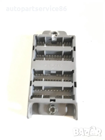 Кутия за предпазители сива за KIA Sorento 2.5 CRDi (2002-2006) 91310-3E810