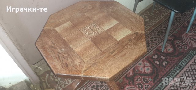 Малка масивна маса 