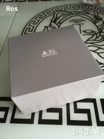 PlayStation 5 DualSense Edge 30th Anniversary Edition Нов, снимка 6 - PlayStation конзоли - 52867874