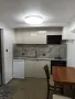 Собственик дава под наем напълно обзаведена партерна боксионера  кв. Сарафово ВСИЧКО Е ЧИСТО НОВО!, снимка 2