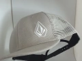 OS Volcom Мъжка шапка с козирка с мрежа сива Trucker Cap Hat, снимка 1