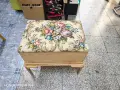Стара табуретка ракла, снимка 1