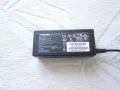 Оригинално зарядно устройство за лаптоп Toshiba, снимка 1