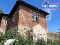 Двуетажна къща с голям двор в с. Георги Добрево, обл. Хасково, снимка 2