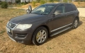 VW Touareg 3.0 TDI V6 221hp FACELIFT / дясна дирекция -цена 7 500 лв или 3834,69 евро БЕЗ бартери и , снимка 2