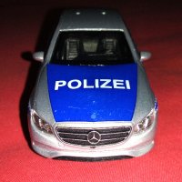 Mercedes-Benz 2016 E-Class (Polizei) 1:34-39 - Welly 43703, снимка 6 - Колекции - 39992454