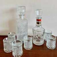 Стъклен сервиз за алкохол /водка/ ракия/ - чаши с 2 гарафи