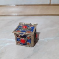 Красива малка кутийка с емайл, снимка 3 - Антикварни и старинни предмети - 44149079