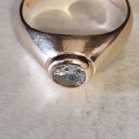 Златен пръстен с циркон, снимка 2 - Пръстени - 42832374