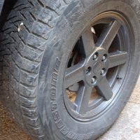 Продавам BRIDGESTONE BLIZZAK, снимка 1 - Гуми и джанти - 29416675