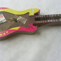 Картонена драскачка китара за котки , снимка 2 - За котки - 42897545