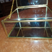 красива стъклена кутия с златен обков 1303240727, снимка 4 - Антикварни и старинни предмети - 44738887
