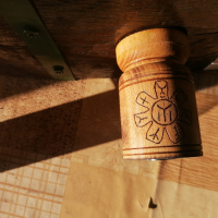 дървена лампа, снимка 7 - Лампи за таван - 44510522