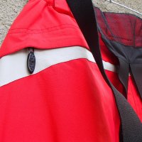 Продавам нов дамски червен качествен скиорски панталон Oakley размер L: талия в см: 73/81, ханш 113,, снимка 12 - Зимни спортове - 30698885
