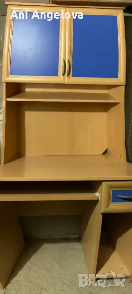 Продавам  бюро с надстройка , снимка 1