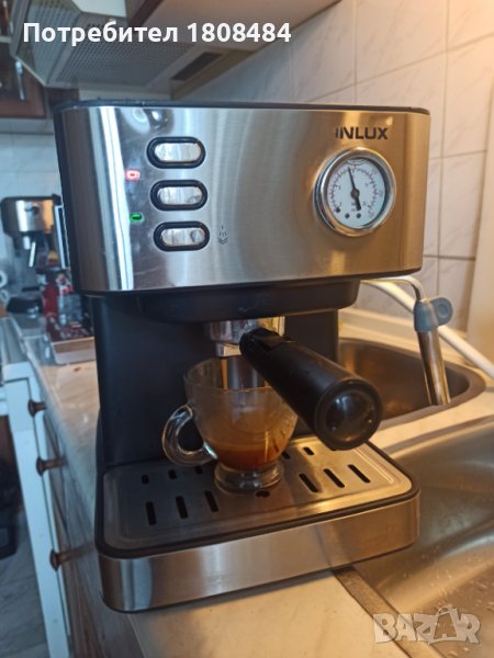 Кафе машина Финлукс с ръкохватка с крема диск, работи отлично и прави хубаво кафе с каймак , снимка 1