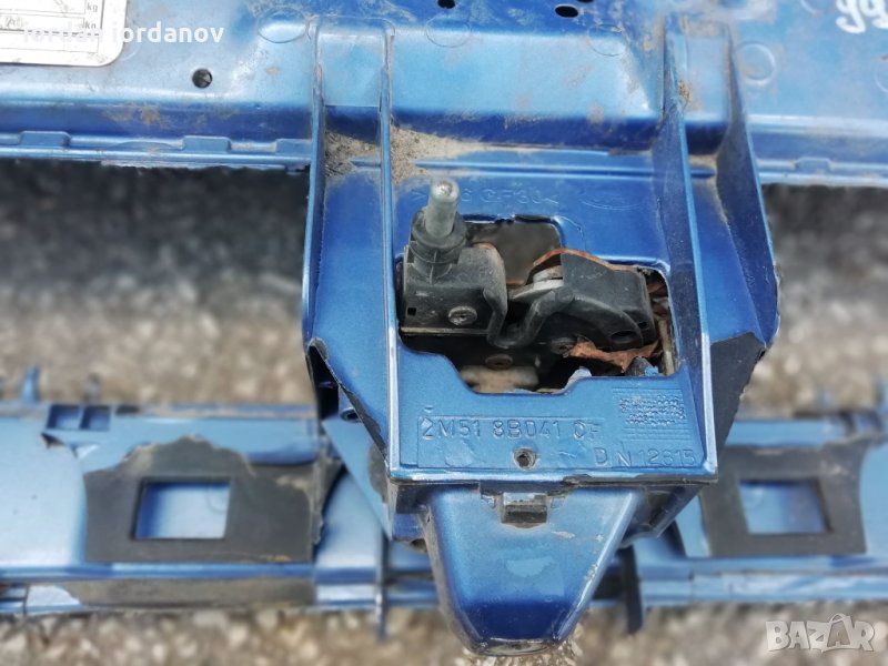 машинка брава преден капак за форд фокус, снимка 1