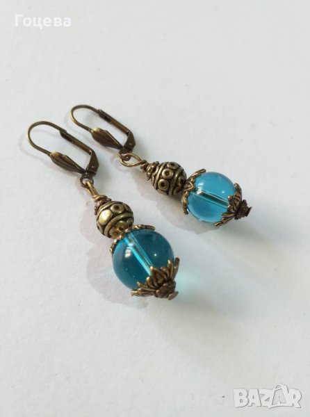 Разкошни обеци с лазурно сини мъниста от Венецианско стъкло и орнаменти в цвят бронз, снимка 1