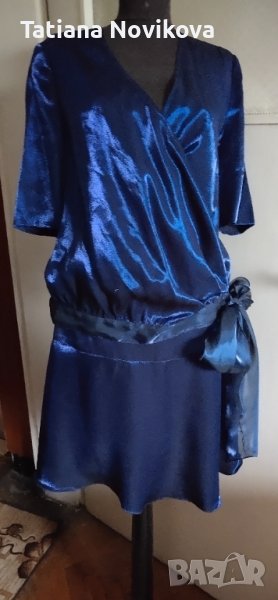 Комплект:оригинално горнище  и къса пола, снимка 1