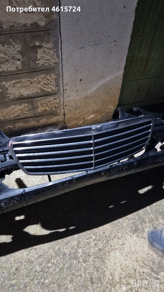 Маска Решетка W211 оригинална E class , снимка 1