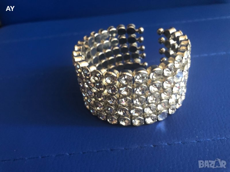 Дамска гривна с камъни, снимка 1