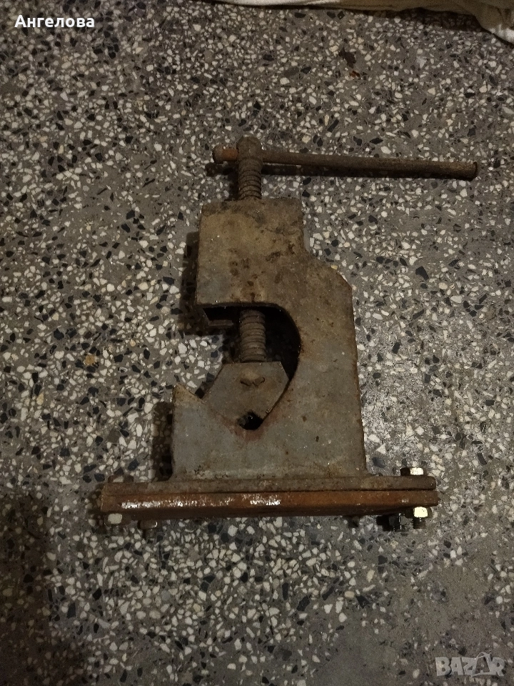 Тръбно менгеме, снимка 1