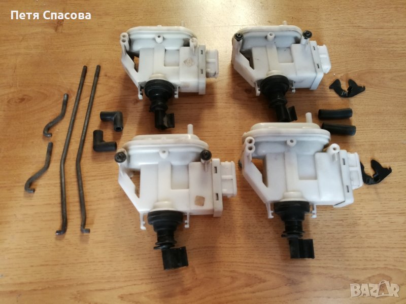 VW Passat Wagon B3 2.0 1992 Вакуум машинки централно врати, снимка 1