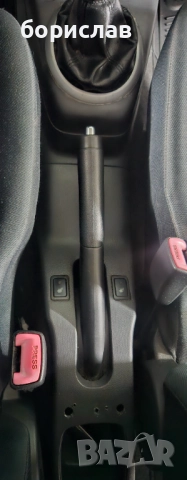 Suzuki swift 1.3 ddis, снимка 8 - Автомобили и джипове - 52268198