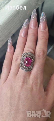 Прекрасен сребърен пръстен с рубин