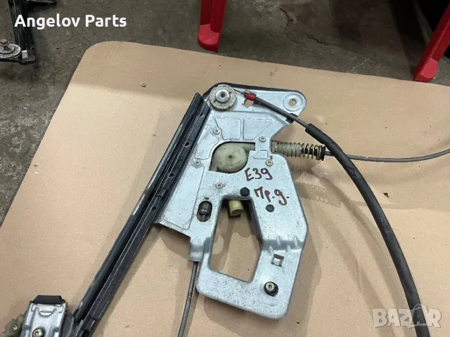 Предна дясна ел.машинка на стъклото за BMW E39, снимка 2 - Части - 48940359