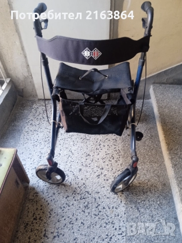 Сгъваема алуминиева проходилка ролатор за възрастни, оперирани, трудно подвижни хора, снимка 2 - Ролатори - 52423205