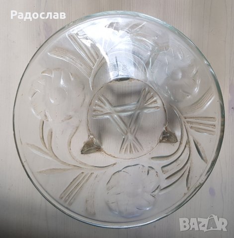 Продавам луксозна фруктиера масивно стъкло с 3 крачета  гравюри, снимка 3 - Прибори за хранене, готвене и сервиране - 35496518