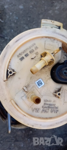 Подкачваща помпа резервоар VW Passat B6 1.9 TDI, снимка 2 - Части - 51871640