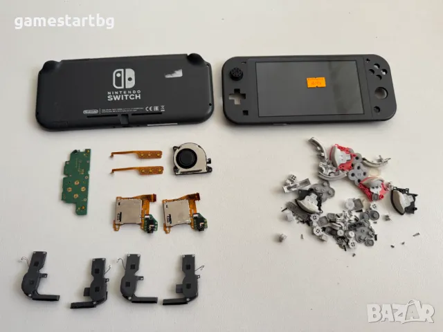 Nintendo Switch Lite на части