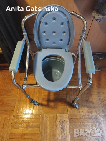 Стол/количка за инвалиди/трудноподвижни хора с подарък , снимка 5 - Инвалидни колички - 52964728