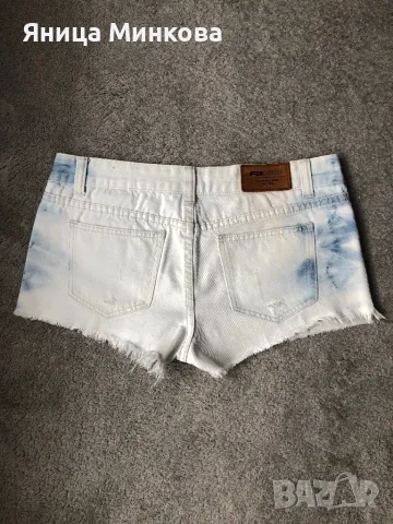 Дамски къси дънкови панталони, снимка 5 - Къси панталони и бермуди - 49297205