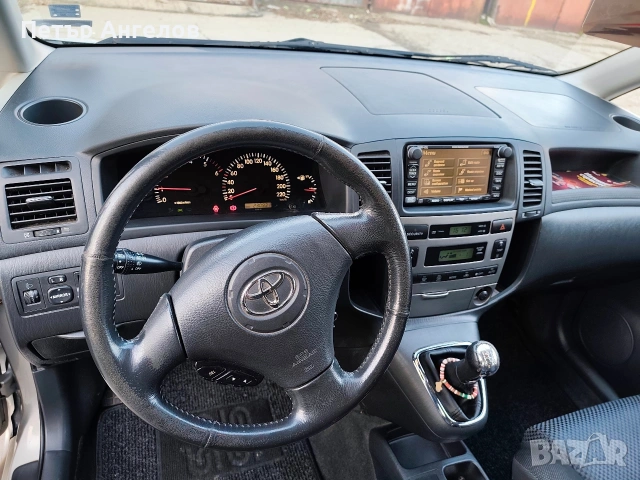 Toyota Corolla Verso 2.0 D-4D | НОВ съединител | Печка | Камера | ТОП, снимка 13 - Автомобили и джипове - 53148399