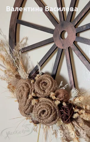 Ръчно изработени венци, снимка 2 - Декорация за дома - 50383741