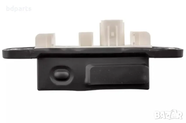 Бутон за отваряне на багажник Toyota, Land Cruiser J200, 3 ПИН, снимка 3 - Части - 56142266