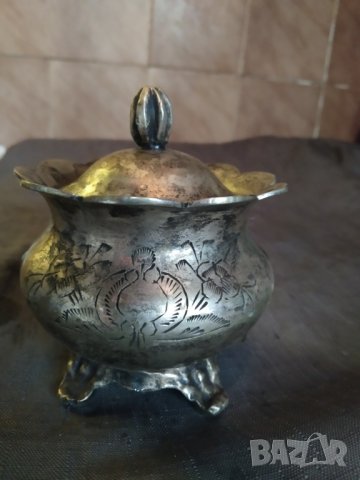 посребрена барокова захарница 